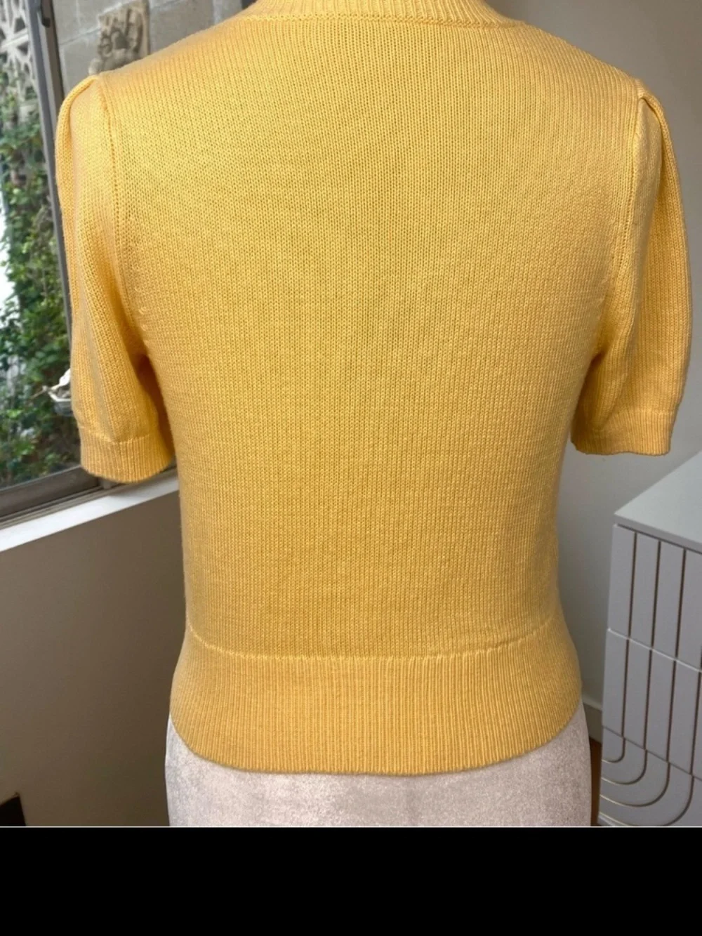 Reformation NWOT Crop Daisy Heart Princess Sleeve Sweater Top Yellow White, XS